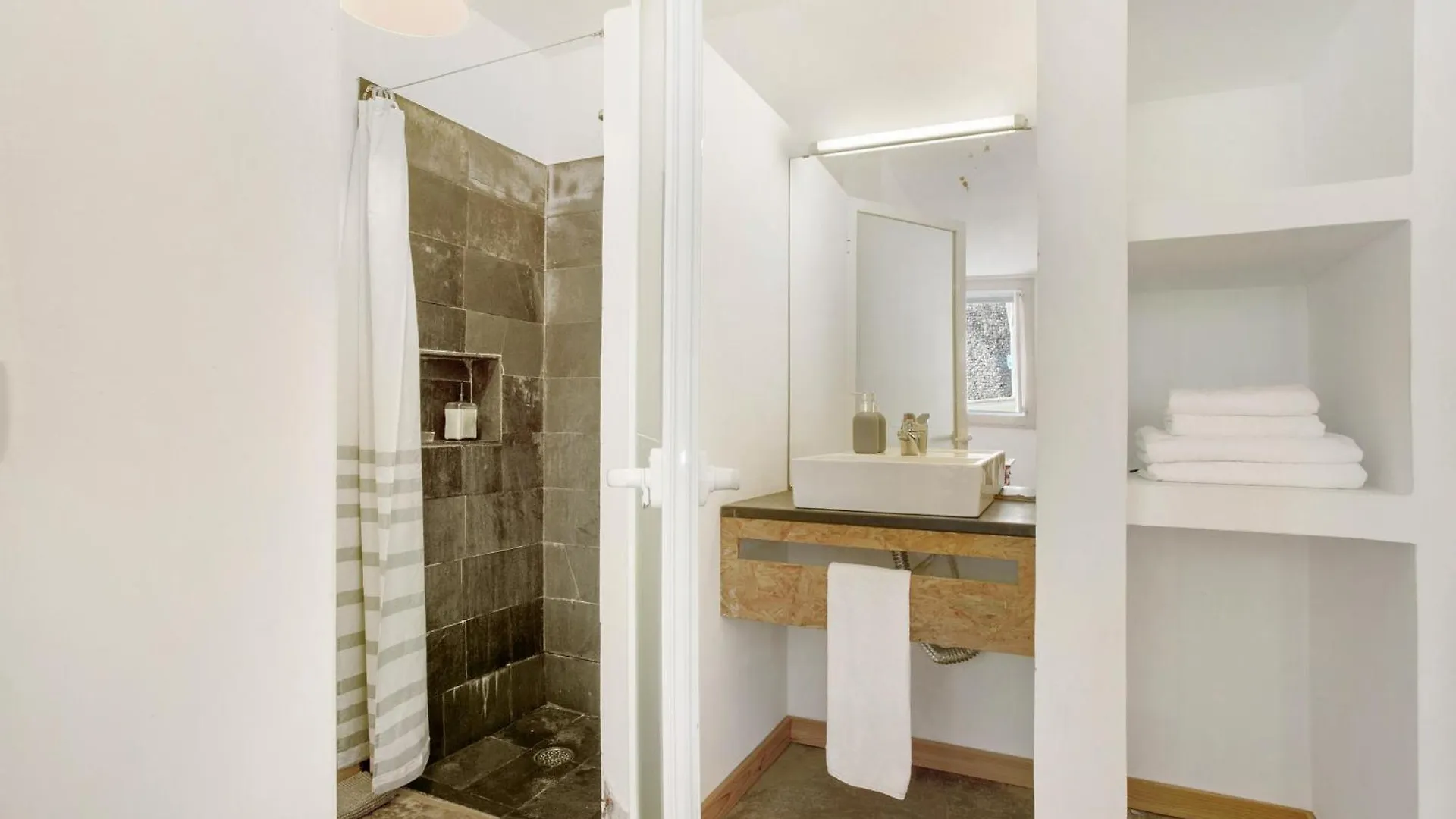 Calheta Beach House T1 0*, Calheta (Madeira)