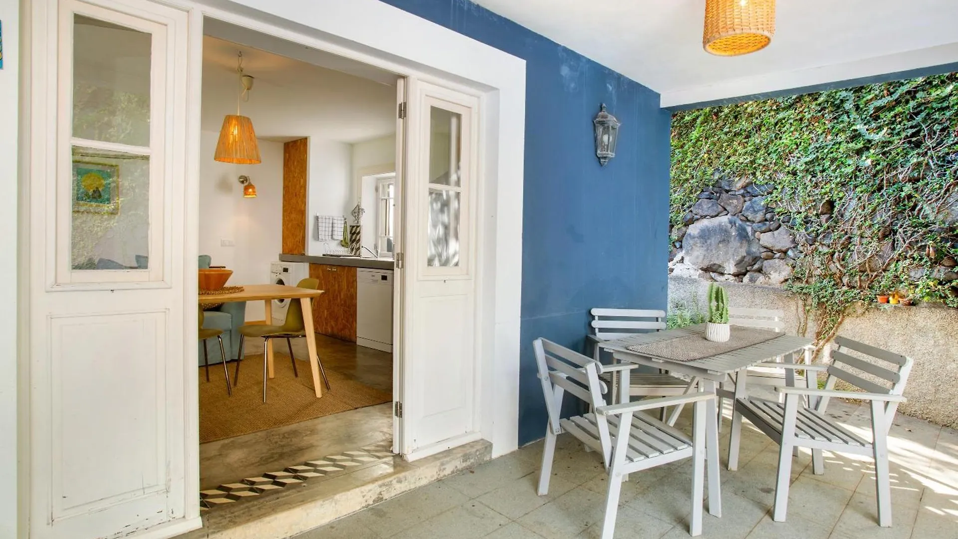 Calheta Beach House T1