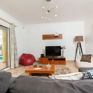 The Blue Pearl-villa Paul Calheta (Madeira)